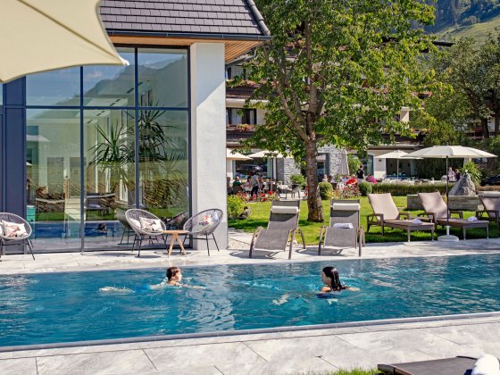 familienhotel salzburger land pool sommer