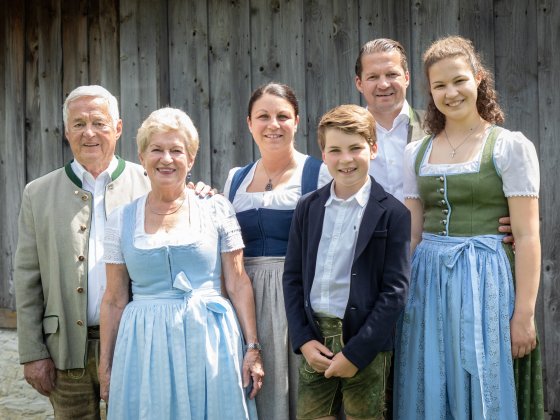 familyfotoruapen22023