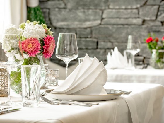 hotel rauris restaurant gedeckter tisch 1