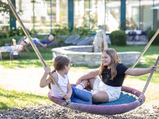 hotel rauriserhof kinderspielplatz outdoor