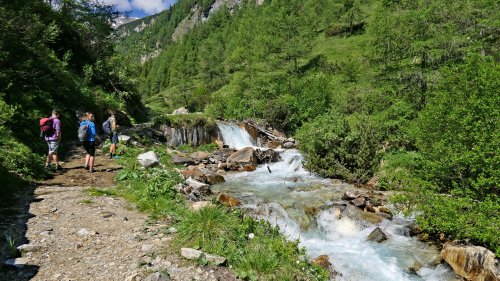 rauris sommer wandern familie bach