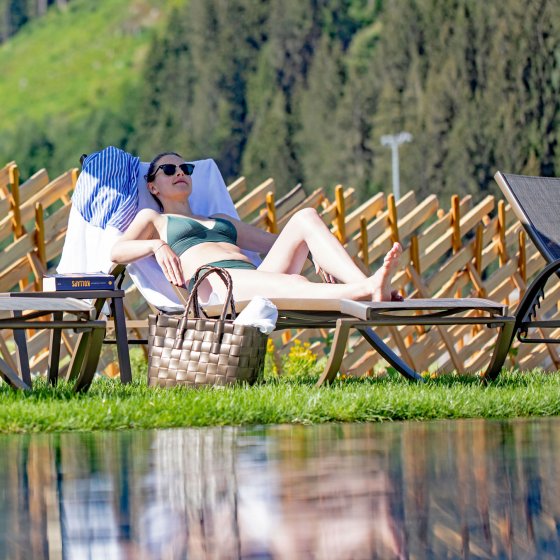 rauris wellnesshotel salzburger land pool liegewiese