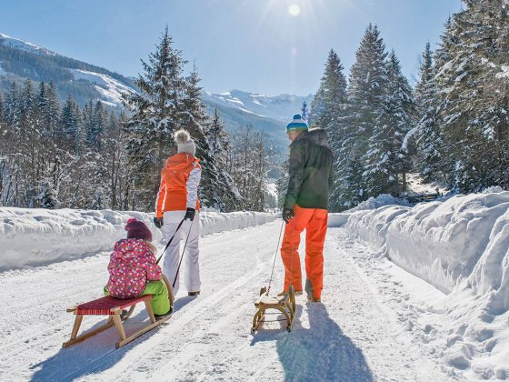 rauris winterurlaub salzburger land rodeln familie 1607577966